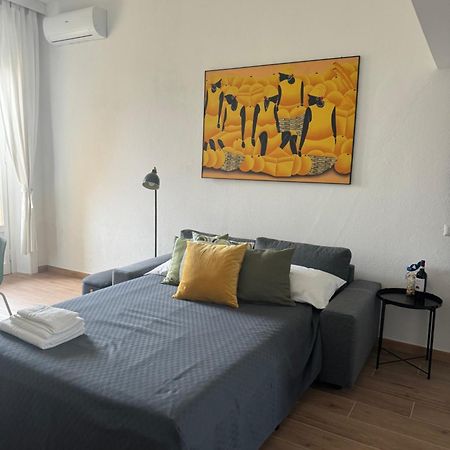 New Apartment With Balcony, Isola Bosco Verticale Milan Luaran gambar